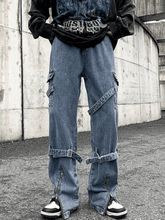 Herren-Cargojeans im Vintage-Stil mit Riemendetail